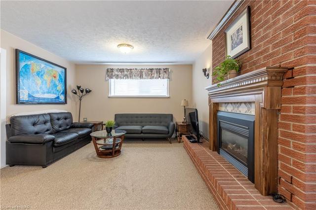38 Black Knight Road, House detached with 4 bedrooms, 2 bathrooms and 6 parking in St. Catharines ON | Image 18