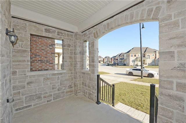 22 Point Reyes Terr, House detached with 4 bedrooms, 4 bathrooms and 2 parking in Brampton ON | Image 3
