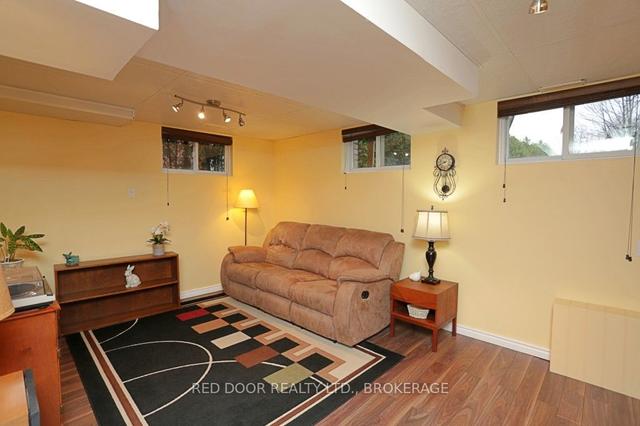 10 Oregon Rd, House detached with 3 bedrooms, 2 bathrooms and 8 parking in London ON | Image 10