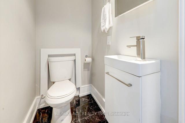 167 August Ave, House detached with 4 bedrooms, 5 bathrooms and 3 parking in Toronto ON | Image 7
