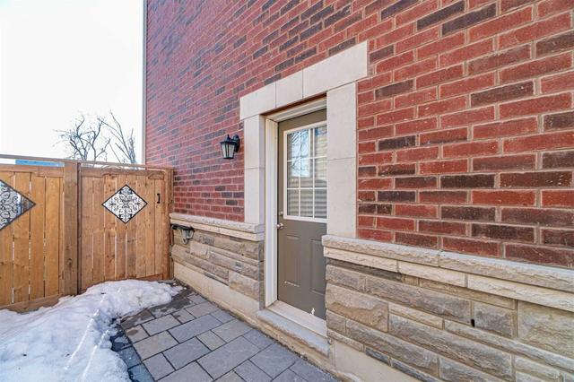 82 Gordon Randle Dr, House detached with 5 bedrooms, 5 bathrooms and 6 parking in Brampton ON | Image 35