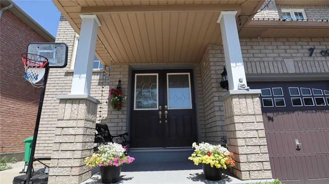 7 Atira Ave, House detached with 4 bedrooms, 4 bathrooms and 3 parking in Brampton ON | Image 4