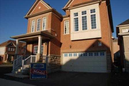 1003 Blain St, House detached with 4 bedrooms, 3 bathrooms and 2 parking in Milton ON | Image 1