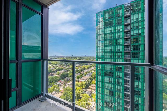 2804 - 9 Bogert Ave, Condo with 1 bedrooms, 1 bathrooms and 1 parking in Toronto ON | Image 4