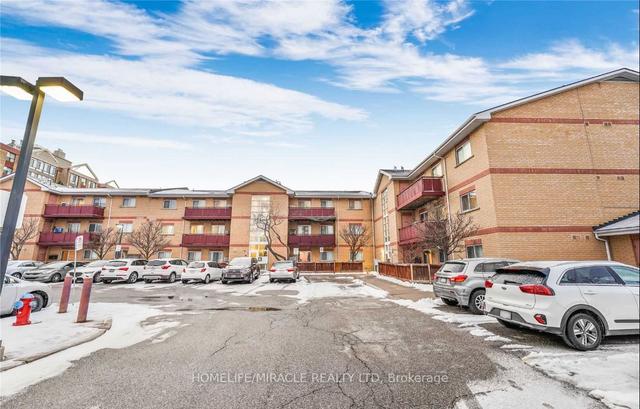 306 c - 211 Forum Dr, Condo with 2 bedrooms, 2 bathrooms and 1 parking in Mississauga ON | Image 12