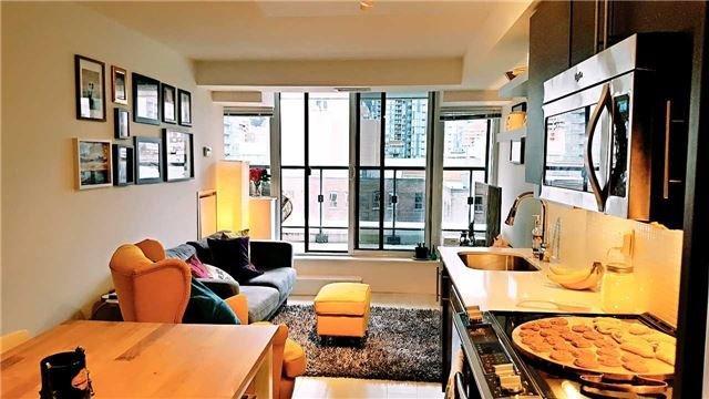 909 - 400 Adelaide St E, Condo with 1 bedrooms, 2 bathrooms and null parking in Toronto ON | Image 3