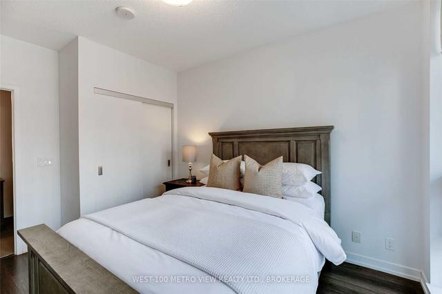 604 - 89 Dunfield Ave, Condo with 2 bedrooms, 2 bathrooms and 1 parking in Toronto ON | Image 5