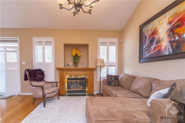 2877 Brigham Way, House detached with 4 bedrooms, 4 bathrooms and 6 parking in Ottawa ON | Image 8