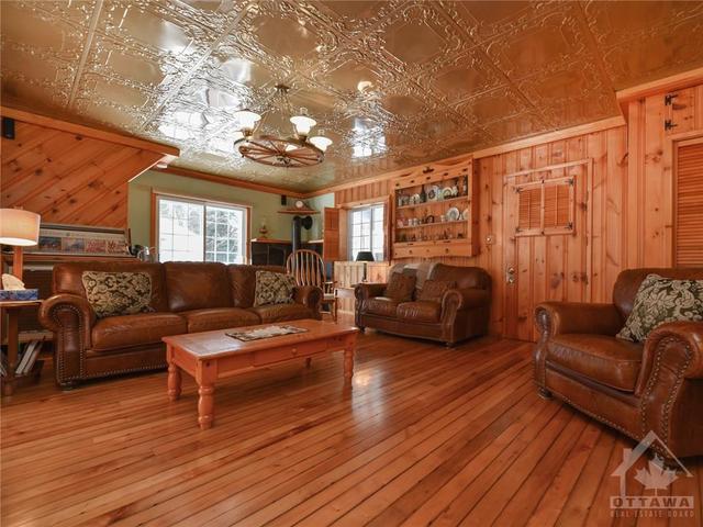 2940 County 20 Road, House detached with 4 bedrooms, 4 bathrooms and 10 parking in North Glengarry ON | Image 7
