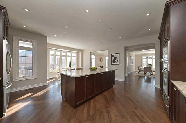 679 Valley Vista Dr, House detached with 4 bedrooms, 4 bathrooms and 6 parking in Vaughan ON | Image 5