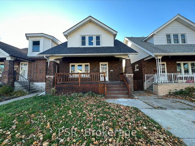 1243 Bruce St, House detached with 3 bedrooms, 2 bathrooms and 3 parking in Windsor ON | Image 1