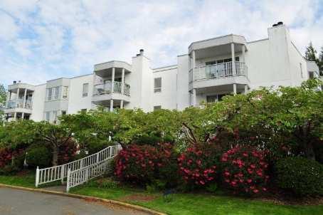 101 - 1527 Coldharbour Rd, Condo with 2 bedrooms, 2 bathrooms and 1 parking in Victoria BC | Card Image