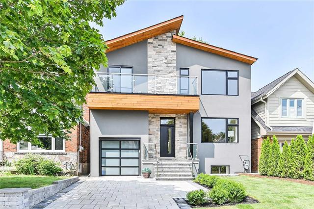 14 Parkview Hts, House detached with 4 bedrooms, 5 bathrooms and 2 parking in Toronto ON | Image 1