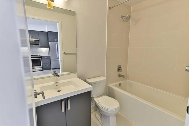 2018 - 7895 Jane St, Condo with 1 bedrooms, 1 bathrooms and 0 parking in Vaughan ON | Image 18