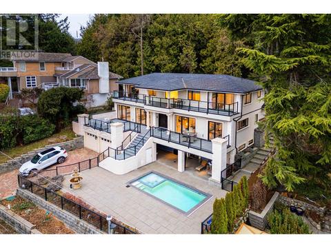 863 Younette Drive, House detached with 7 bedrooms, 7 bathrooms and 4 parking in West Vancouver BC | Card Image
