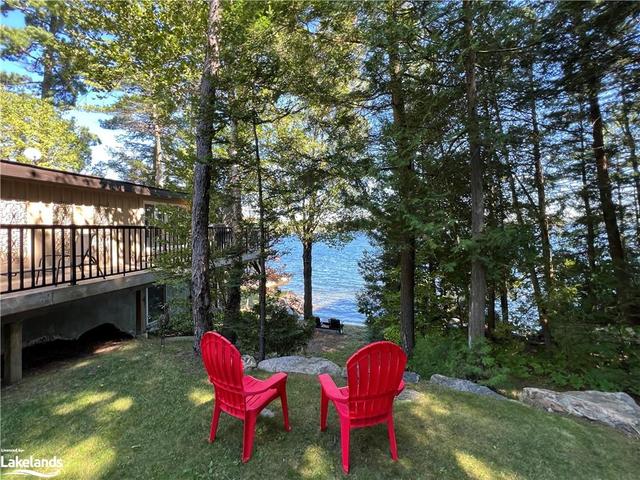 This beautifull 2,165 sq. ft., 4 season, lakefront home or cottage was completely renovated from top to bottom with high end quality finishes throughout between 2012-2014 and.. | Image 10