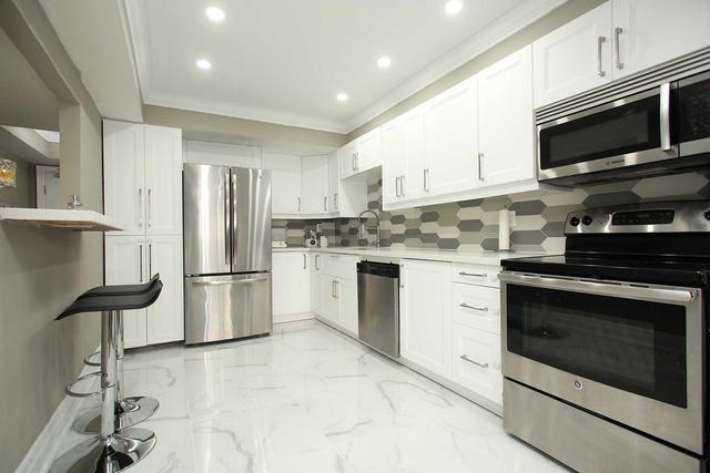 1108 - 310 Mill St S, Condo with 1 bedrooms, 2 bathrooms and 1 parking in Brampton ON | Image 1