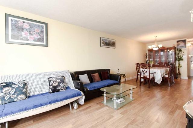 1001 - 10 Tangreen Crt, Condo with 3 bedrooms, 2 bathrooms and 2 parking in Toronto ON | Image 7