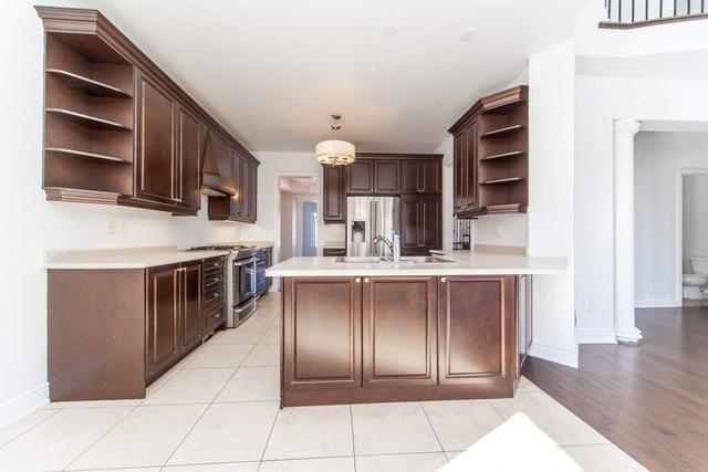 23 Adastra Pl, House detached with 4 bedrooms, 4 bathrooms and 6 parking in Brampton ON | Image 9