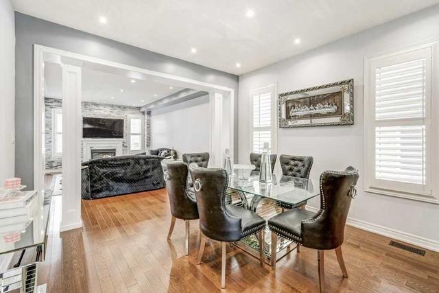 31 Aster Dr, House semidetached with 4 bedrooms, 4 bathrooms and 4 parking in Vaughan ON | Image 38