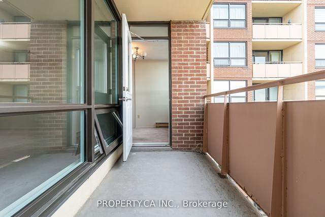 1611 - 61 Richview Rd, Condo with 3 bedrooms, 2 bathrooms and 1 parking in Toronto ON | Image 19