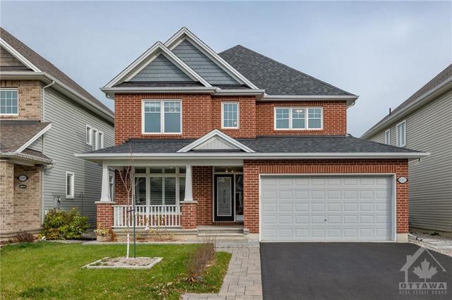 692 Willowmere Way, House detached with 4 bedrooms, 3 bathrooms and 4 parking in Ottawa ON | Image 1