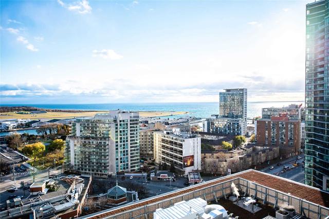 2201 - 17 Bathurst St, Condo with 1 bedrooms, 1 bathrooms and 2 parking in Toronto ON | Image 25