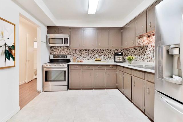 78 Halsey Ave, House attached with 3 bedrooms, 2 bathrooms and 2 parking in Toronto ON | Image 19