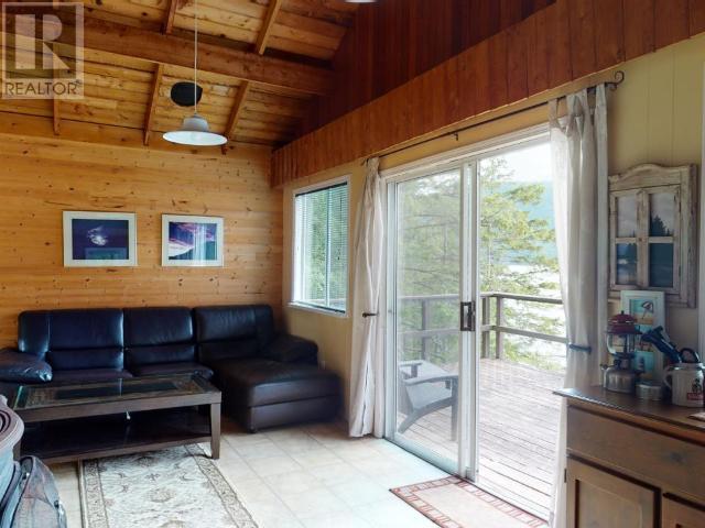 9302 Powell Lake, House detached with 3 bedrooms, 1 bathrooms and null parking in Powell River B BC | Image 24