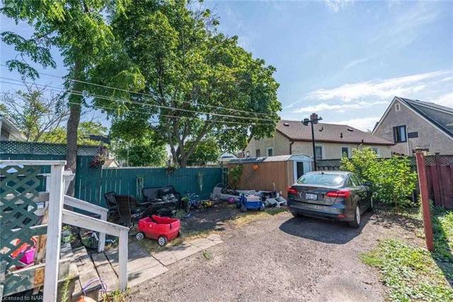 94 Eastchester Ave, House semidetached with 3 bedrooms, 1 bathrooms and 1 parking in St. Catharines ON | Image 21