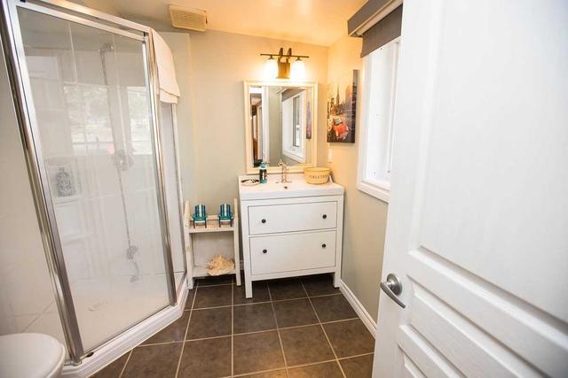 578 Oxbow Park Dr, House detached with 2 bedrooms, 1 bathrooms and 8 parking in Wasaga Beach ON | Image 13