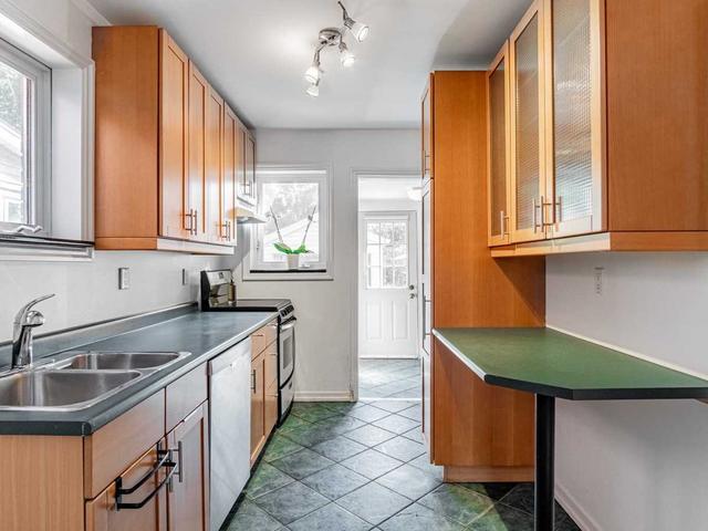 655 Willard Ave, House semidetached with 3 bedrooms, 2 bathrooms and 0 parking in Toronto ON | Image 21