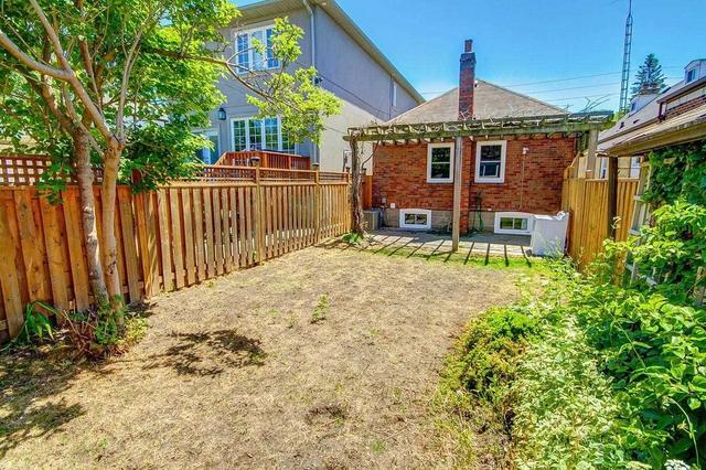 330 Sammon Ave, House detached with 2 bedrooms, 3 bathrooms and 4 parking in Toronto ON | Image 27
