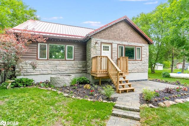 33985 Durham Regional Road 50, House detached with 3 bedrooms, 1 bathrooms and 8 parking in Brock ON | Image 2