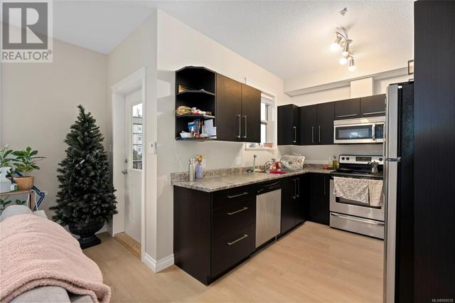 201 - 2117 Meredith Rd, Condo with 1 bedrooms, 2 bathrooms and 1 parking in Nanaimo BC | Image 5