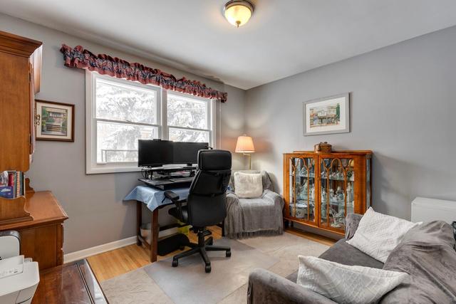 327 47 Avenue Sw, House detached with 3 bedrooms, 1 bathrooms and 2 parking in Calgary AB | Image 1