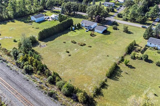 538 Scotch Line Road W, House detached with 4 bedrooms, 2 bathrooms and 10 parking in North Grenville ON | Image 30