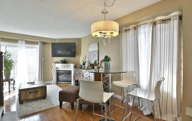 69 - 3480 Upper Middle Rd, Townhouse with 3 bedrooms, 2 bathrooms and 2 parking in Burlington ON | Image 2
