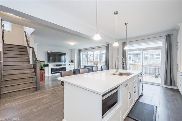 127 Lovett Lane, House detached with 4 bedrooms, 3 bathrooms and 4 parking in Guelph ON | Image 14