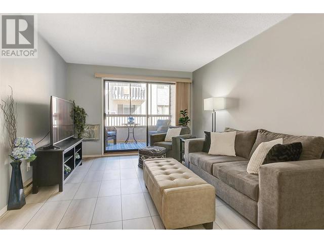 202 - 555 Rowcliffe Avenue, Condo with 2 bedrooms, 2 bathrooms and 1 parking in Kelowna BC | Image 9