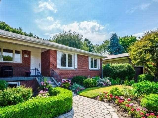 94 Gwendolen Cres, House detached with 3 bedrooms, 3 bathrooms and 8 parking in Toronto ON | Image 2
