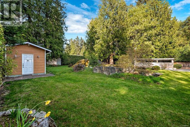1900 Barrett Dr, House detached with 4 bedrooms, 2 bathrooms and 5 parking in North Saanich BC | Image 31