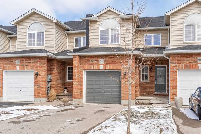 88 Mussen St, House attached with 3 bedrooms, 3 bathrooms and 3 parking in Guelph ON | Image 12