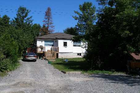 1012 Metro Rd, House detached with 3 bedrooms, 1 bathrooms and 8 parking in Georgina ON | Image 1