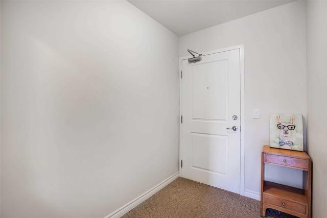 210 - 1083 Gordon St, Condo with 3 bedrooms, 2 bathrooms and 1 parking in Guelph ON | Image 5