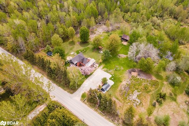 5932 Line 8 N, House detached with 4 bedrooms, 2 bathrooms and 10 parking in Oro Medonte ON | Image 27