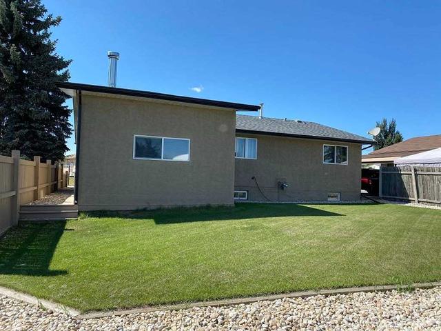 1 Glenrose Cres, House detached with 2 bedrooms, 2 bathrooms and 6 parking in Stony Plain AB | Image 33
