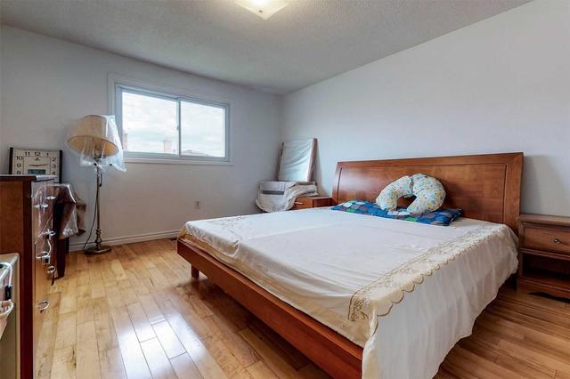 44 Kenley Cres, House detached with 3 bedrooms, 4 bathrooms and 6 parking in Markham ON | Image 18