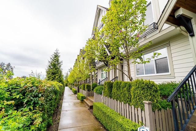 23 - 6588 195a Street, House attached with 4 bedrooms, 4 bathrooms and 2 parking in Surrey BC | Card Image