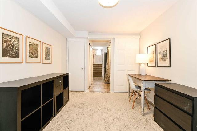 4 Tyson Shepway, Townhouse with 3 bedrooms, 2 bathrooms and 2 parking in Toronto ON | Image 14